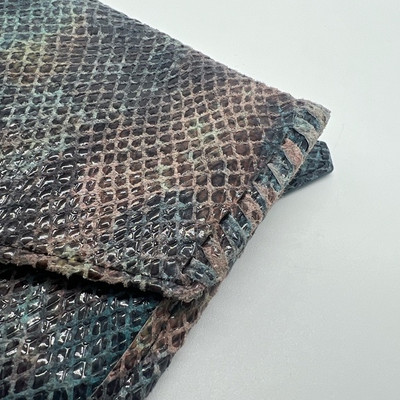 AIMEE KESTENBERG Snakeskin Embossed Blue Purple Leather Wallet WOC - Picture 11 of 11